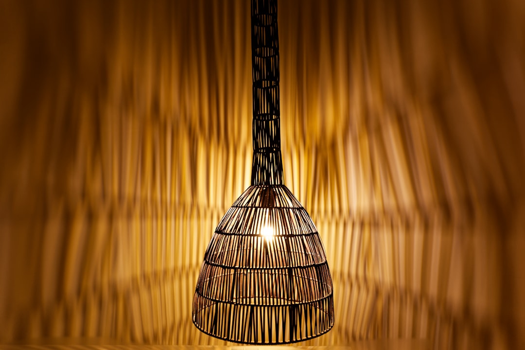 Photo feather table lamp